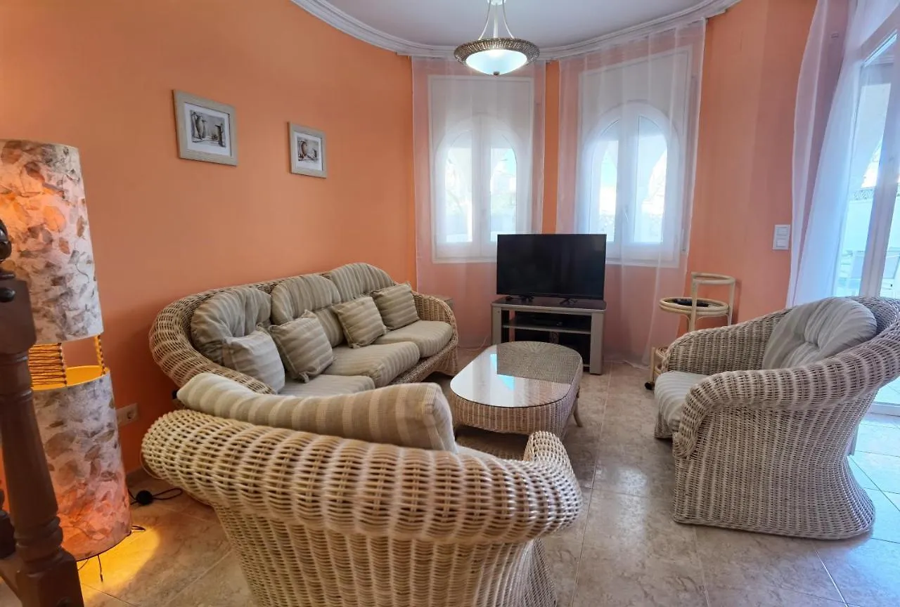 Leon Inmo Casa Roma - 12724 Villa Empuriabrava Spain